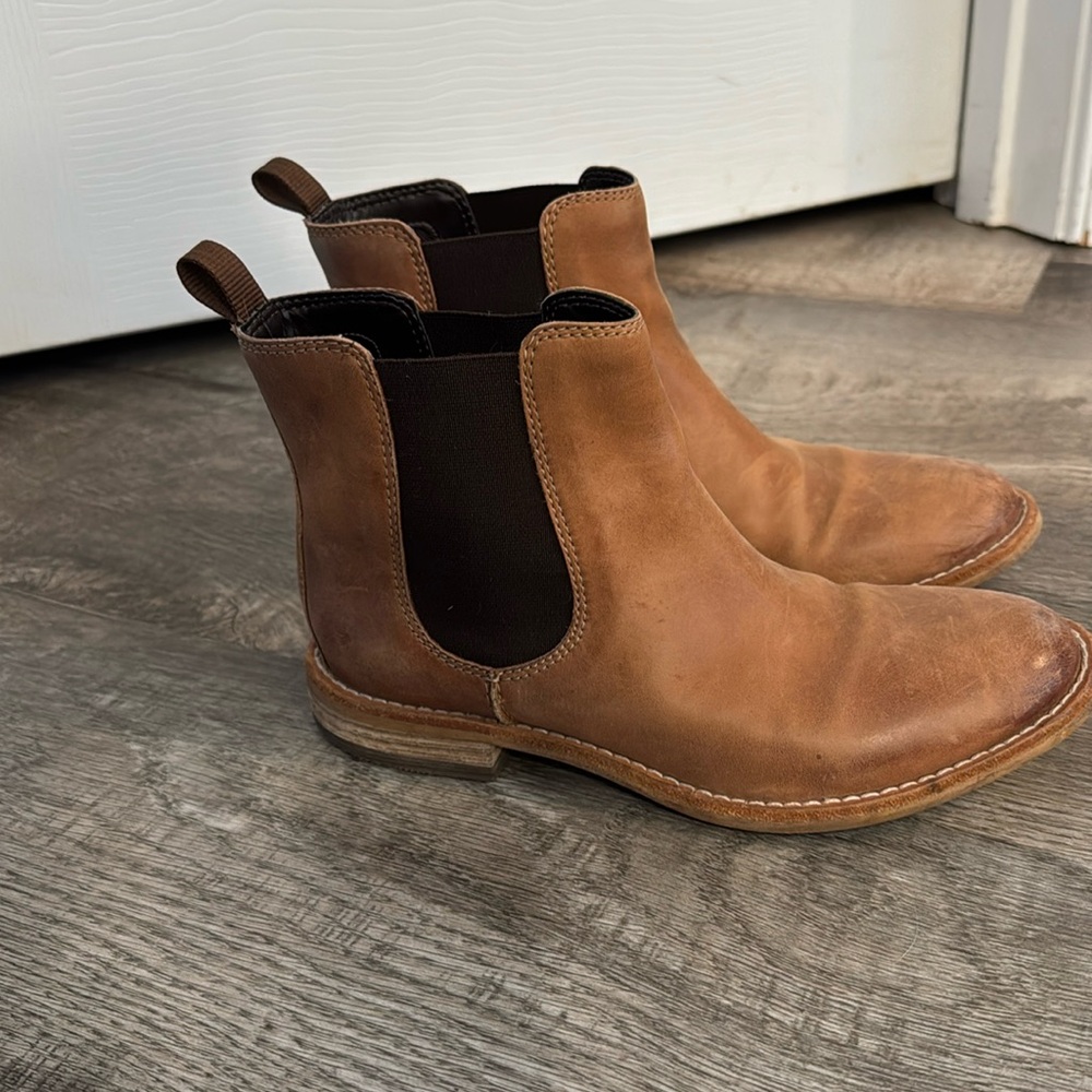 Genuine brown leather Chelsea boots